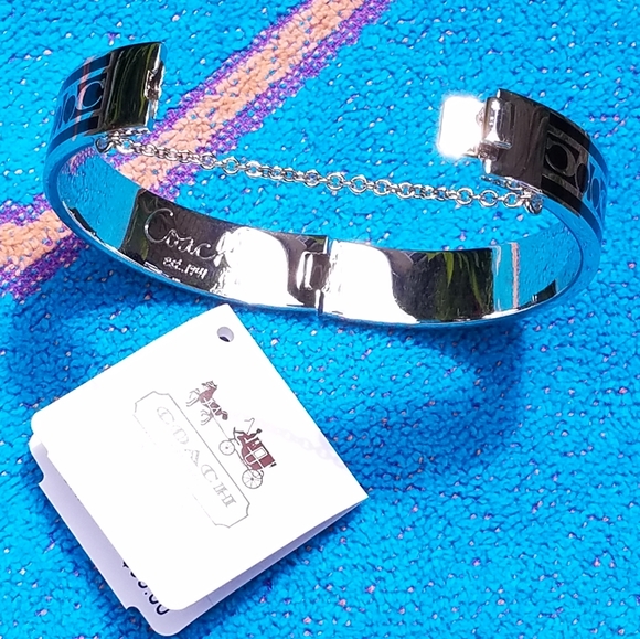 Coach Bangle Bracelet Signature C Hinge Heavy Black Silver Oval Safety Chain NWT - Picture 10 of 14